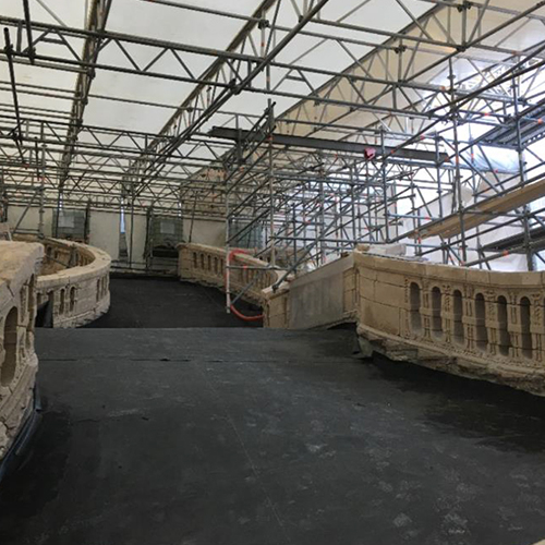 Vue du chantier de l'escalier du Château de Fontainebleau